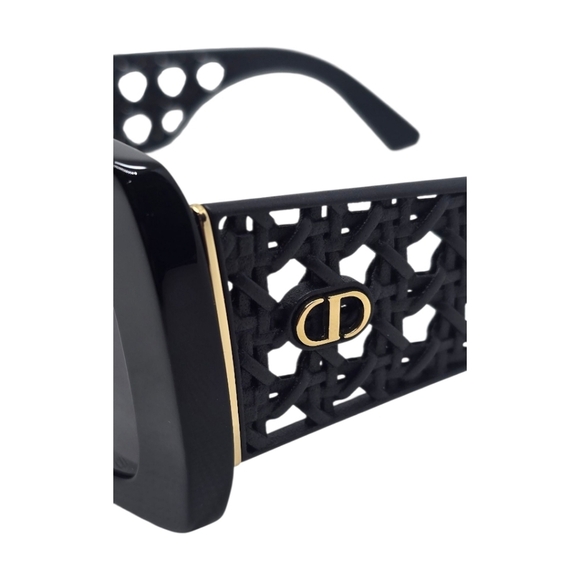 DIOR Chic Black Square Sunglasses - Picture 8 of 9